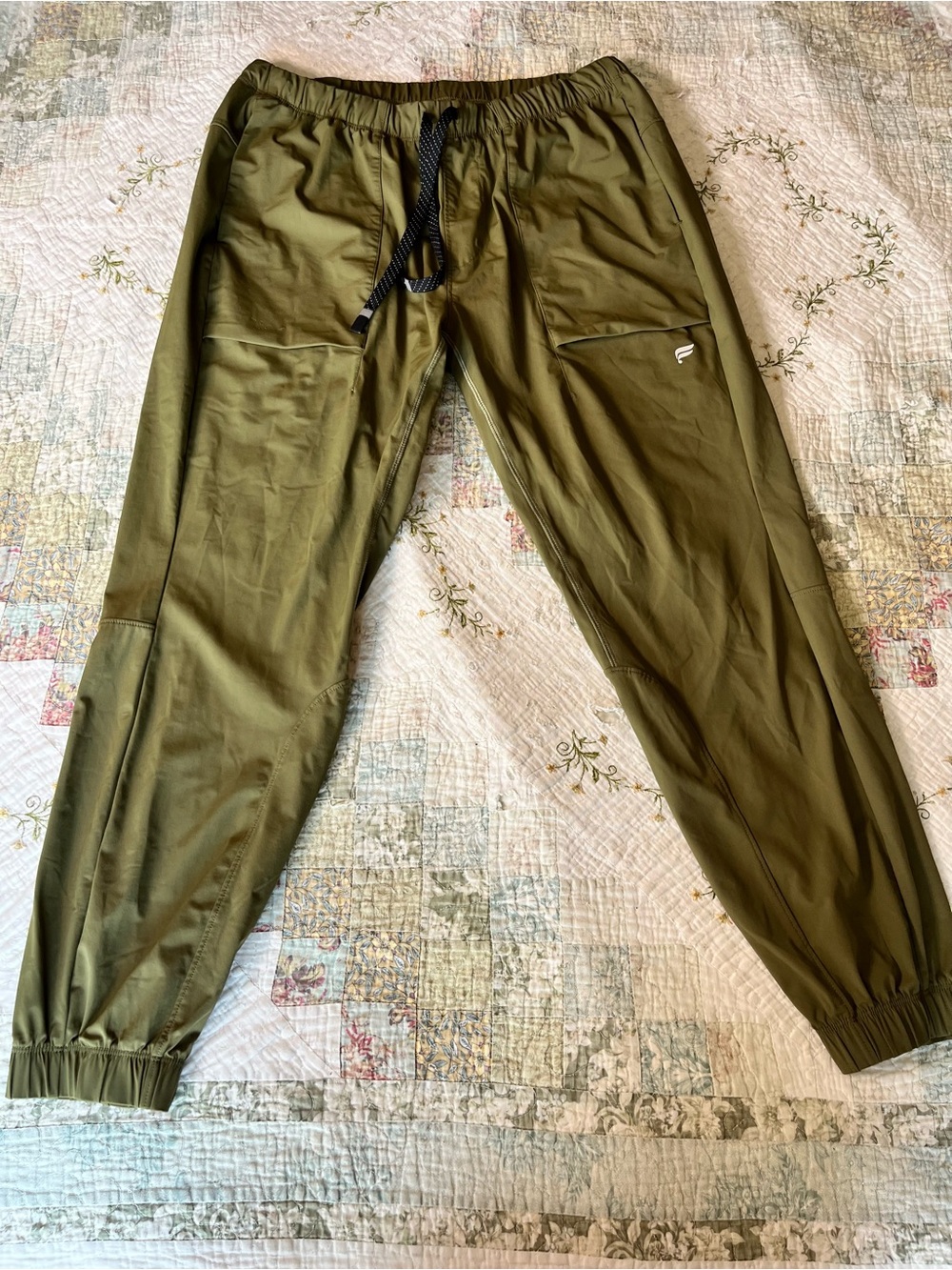 Men's Fabletics Olive Green Drawstring Jogger Pants-Medium